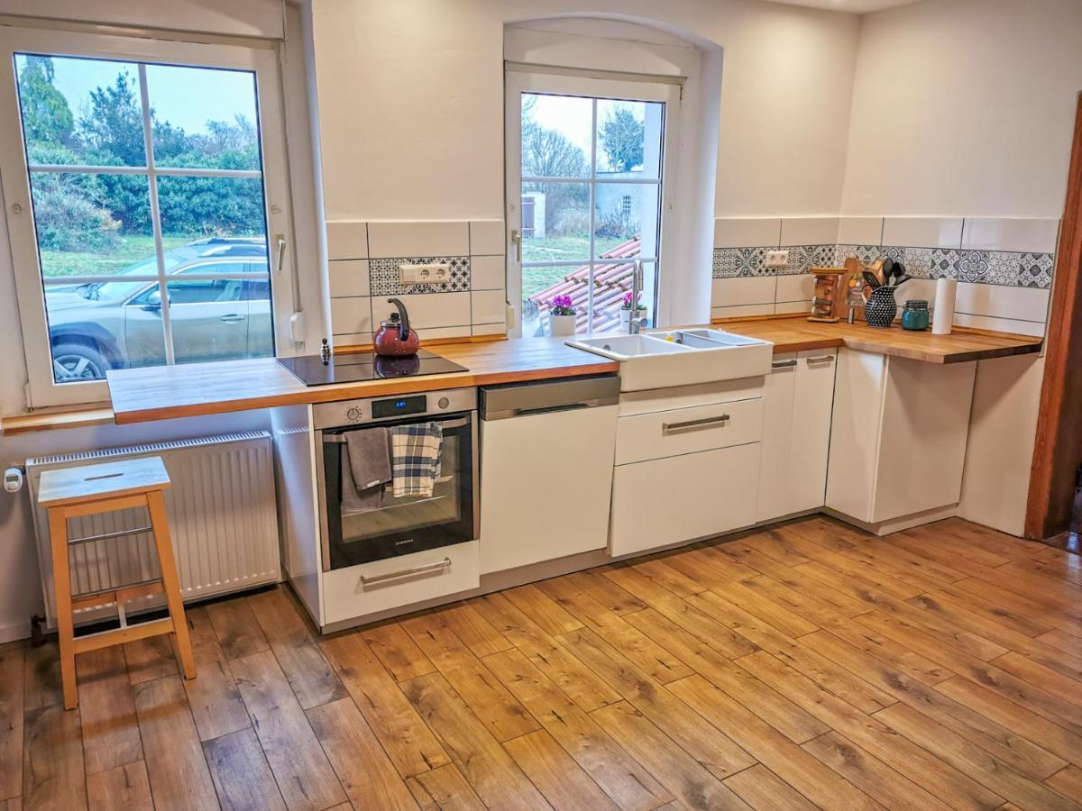 Apartment In Herrenhaus Gross Pinnow Extérieur photo
